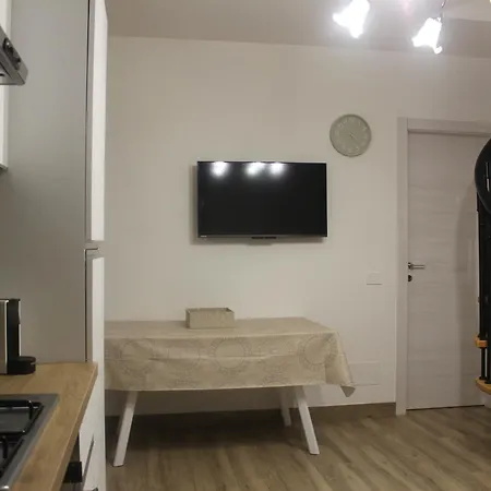 Apartment Corte Dei Pavoni 10 Minuti Da Stadio San Siro E Fiera Pet Friendly